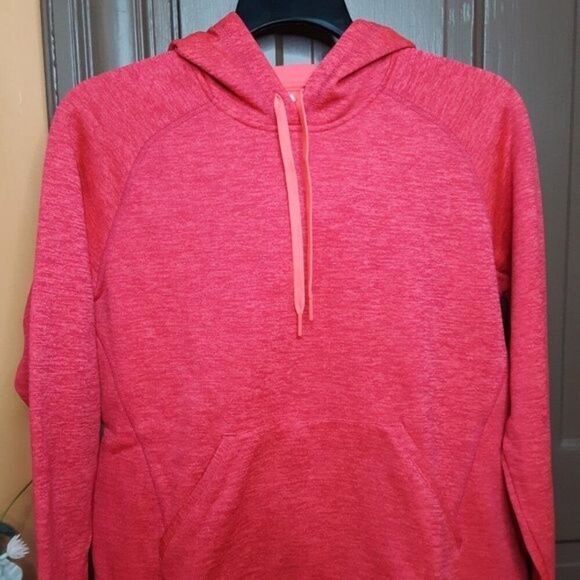 Adidas Women's Large Red Climawarm Pullover size L - Picture 1 of 12